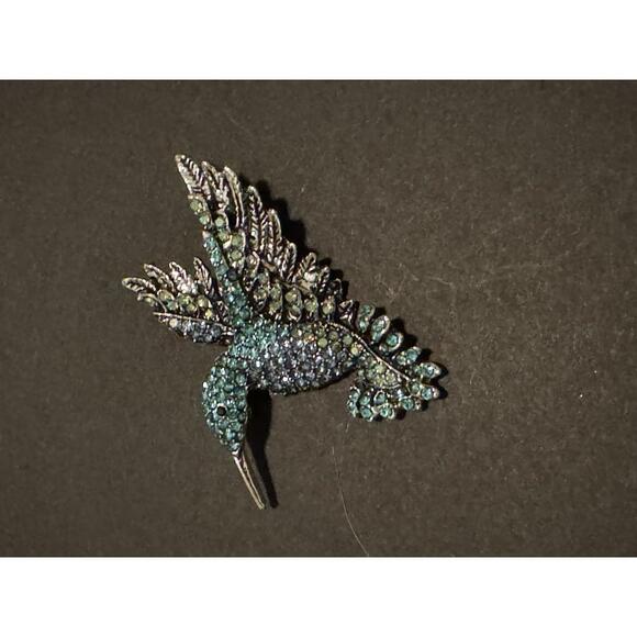 Stunning Rhinestone Hummingbird Brooch Pin - Picture 1 of 3